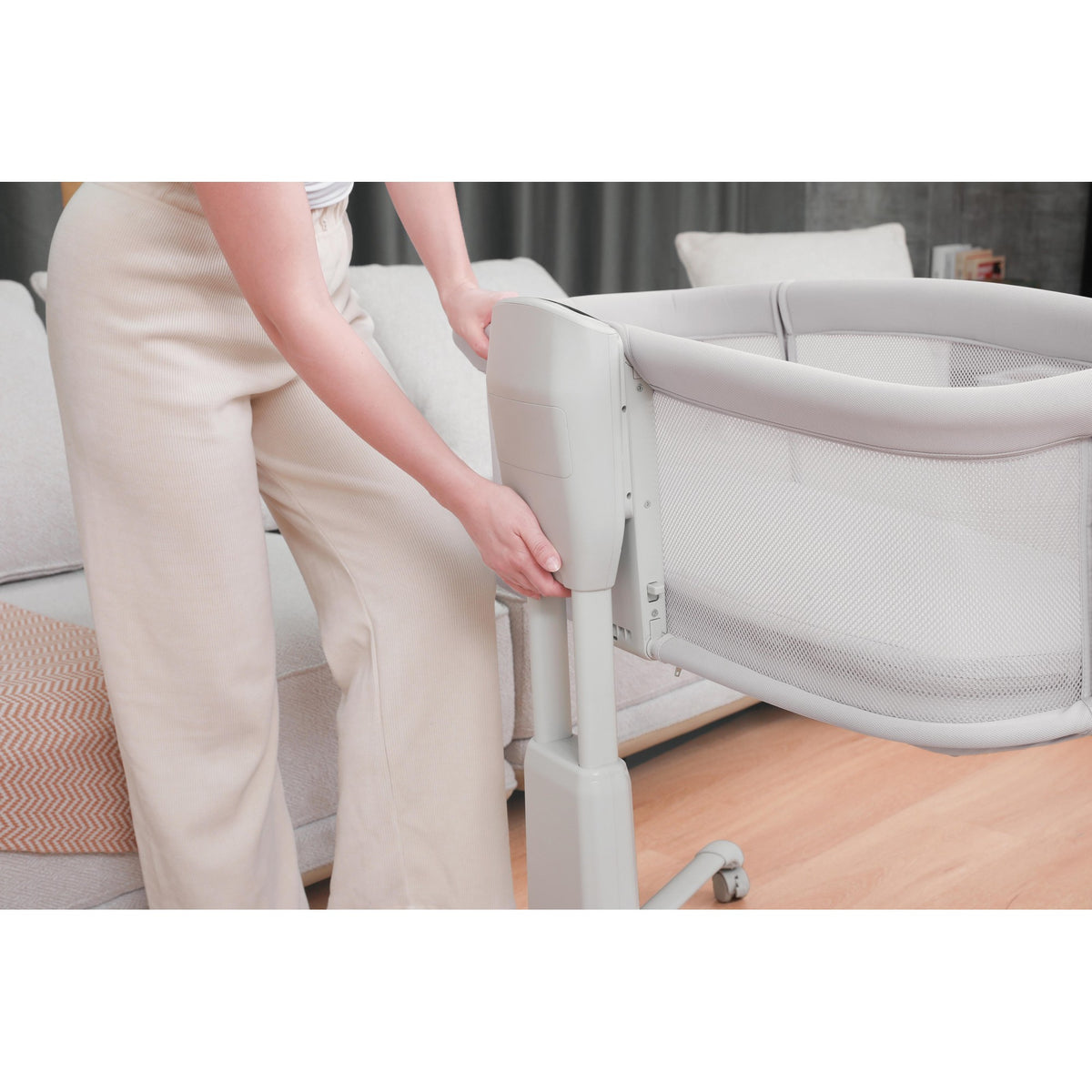 Mastela Dream Starlight Bedside Bassinet Birth+ to 12M