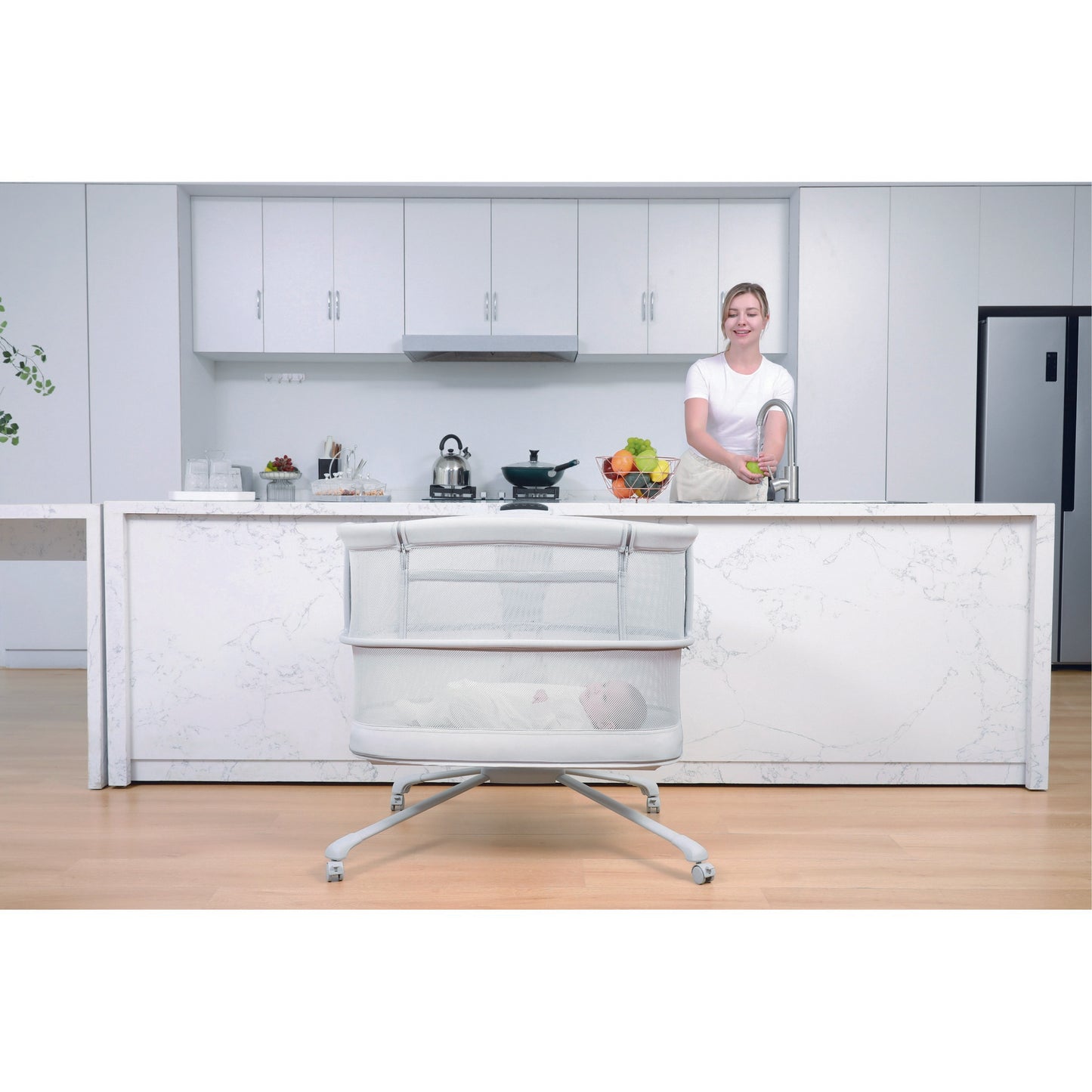 Mastela Dream Starlight Bedside Bassinet Birth+ to 12M