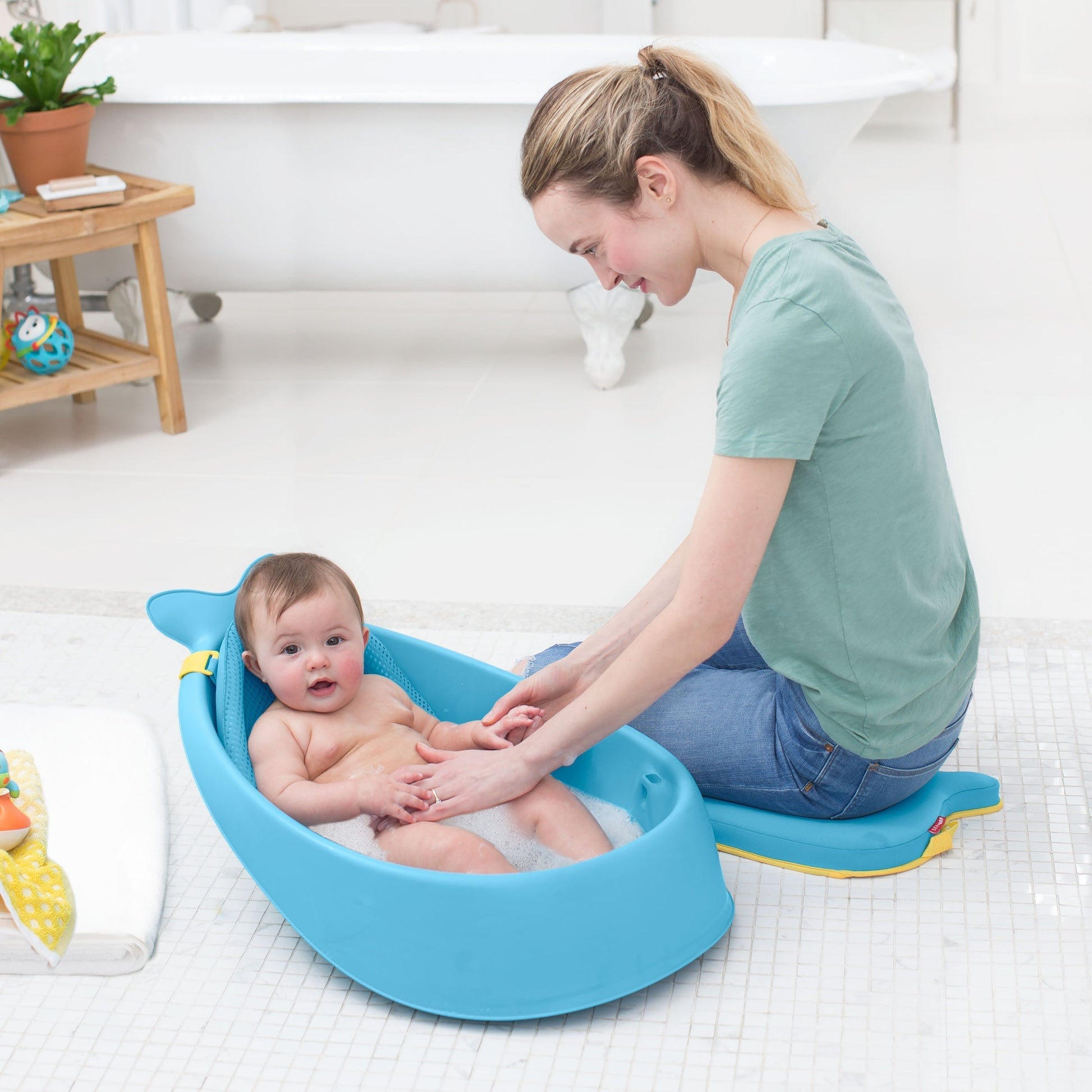 Skip Hop Blue Color Moby Smart Sling 3-Stage Bath Tub || Birth+ to 36months